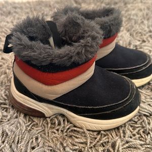 Zara toddler boots